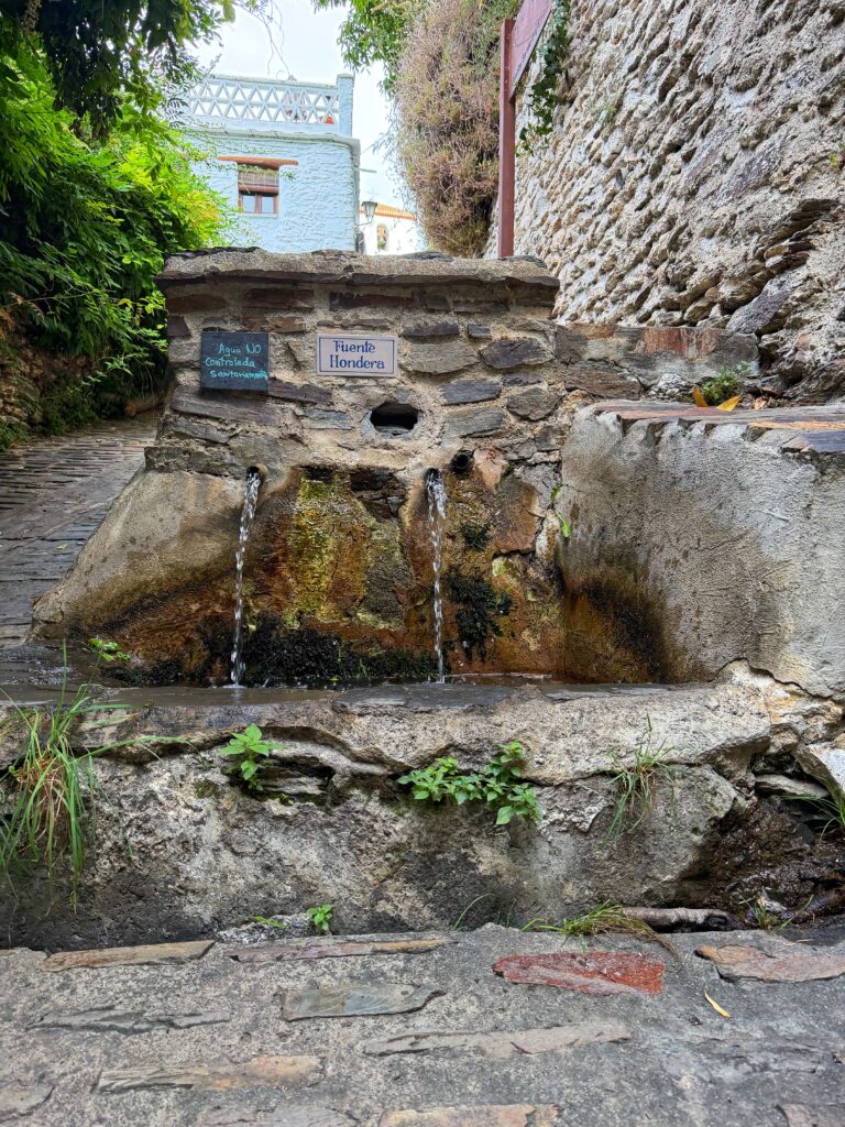 Fuente Hondera,  Bubión