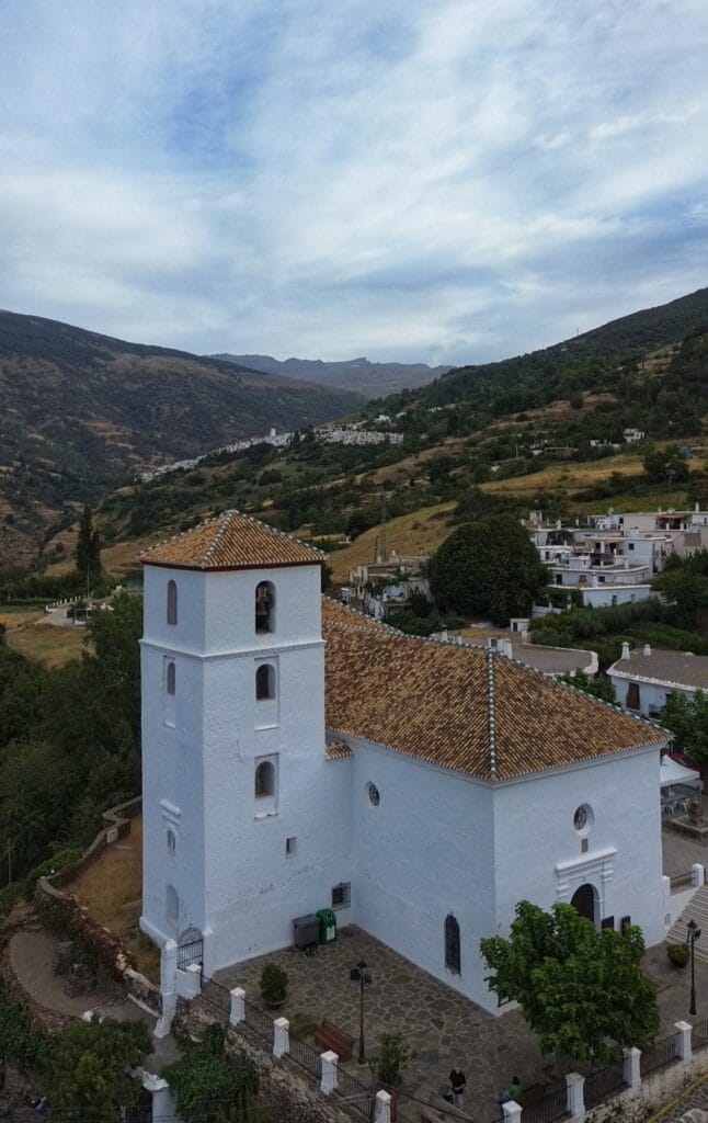 Iglesia de Nuestra Señora del Rosario, Bubión