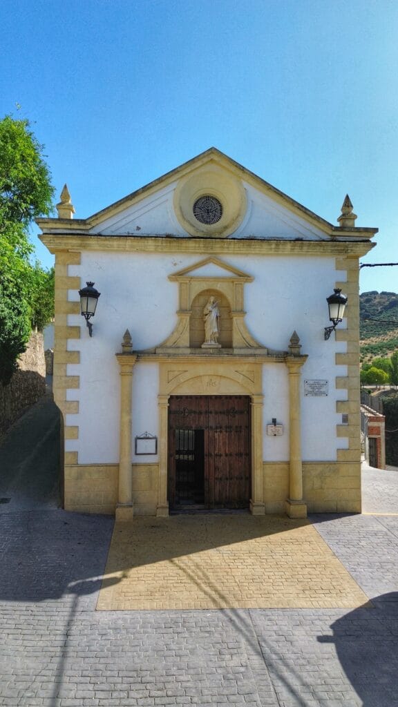 Parroquia de Santa Lucía Mártir, Frailes