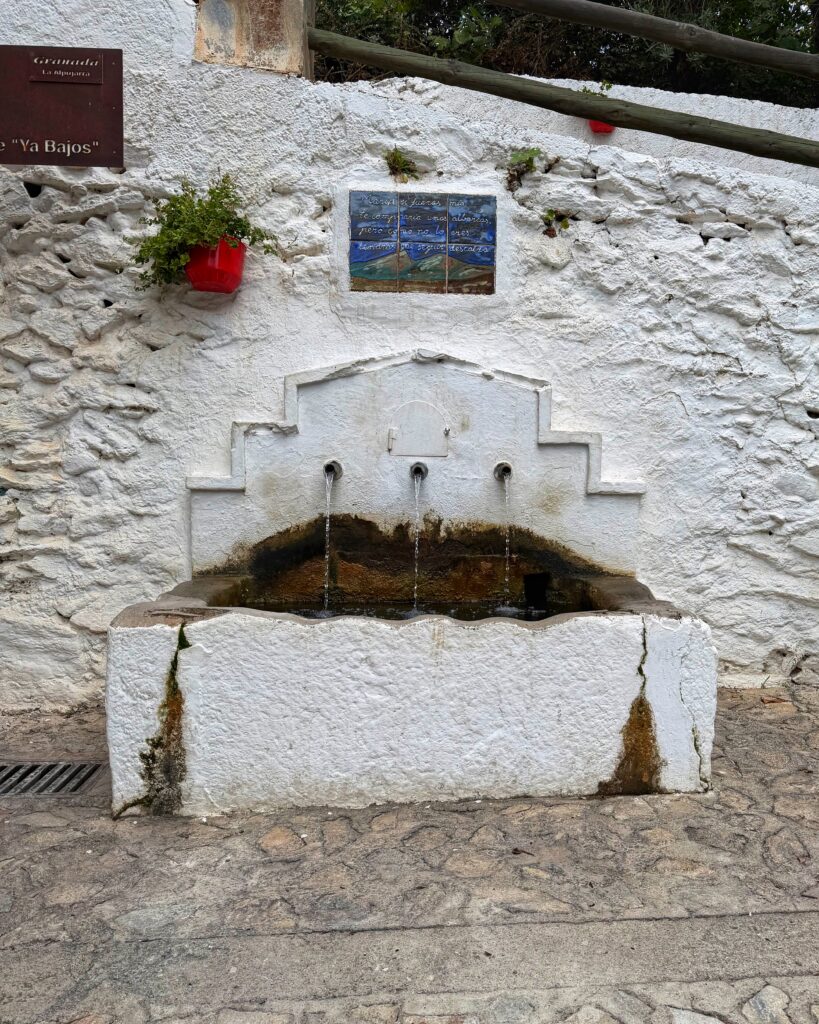 Fuente de Ya Bajos, Cáñar